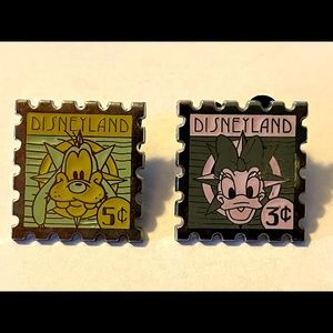 Disneyland Resort Hotel Stamp Pin Daisy Duck and Goofy